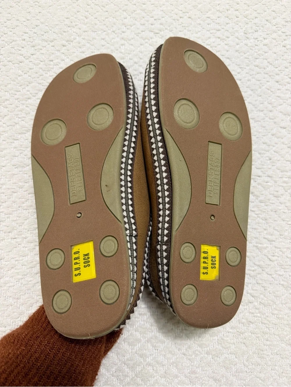 Deer Stags Mens Wherever Microsuede Slipper Chestnut 15 Wide NWT